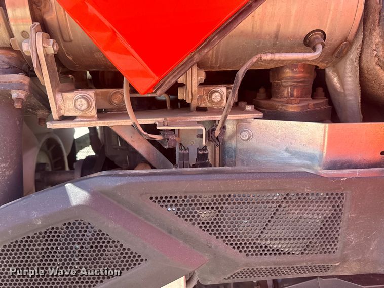 image for item DO8478 2022 Kubota L3302HST MFWD tractor