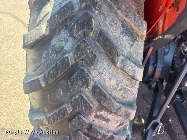 image for item DO8478 2022 Kubota L3302HST MFWD tractor