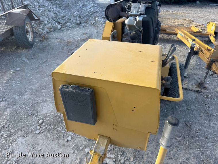 image for item DP5160 2003 Vermeer SC252 stump grinder