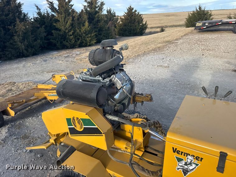 image for item DP5160 2003 Vermeer SC252 stump grinder