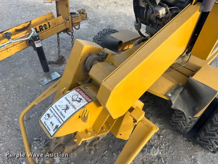 image for item DP5160 2003 Vermeer SC252 stump grinder