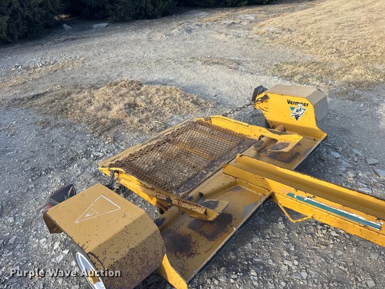 image for item DP5160 2003 Vermeer SC252 stump grinder