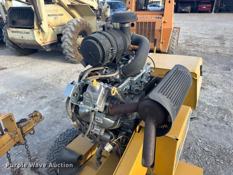 image for item DP5160 2003 Vermeer SC252 stump grinder