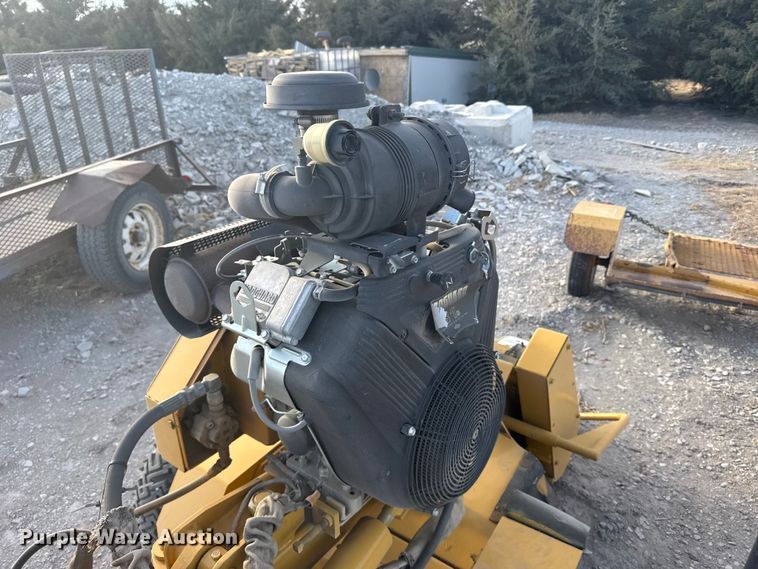 image for item DP5160 2003 Vermeer SC252 stump grinder