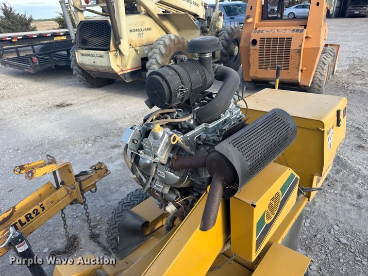 image for item DP5160 2003 Vermeer SC252 stump grinder