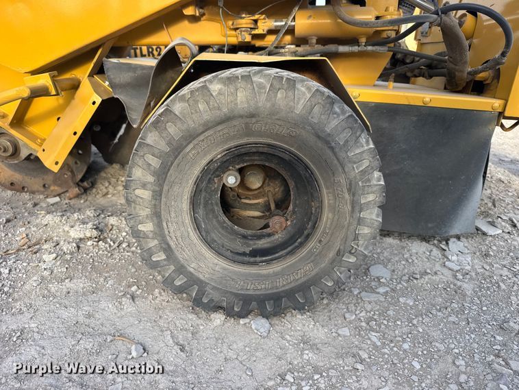 image for item DP5160 2003 Vermeer SC252 stump grinder