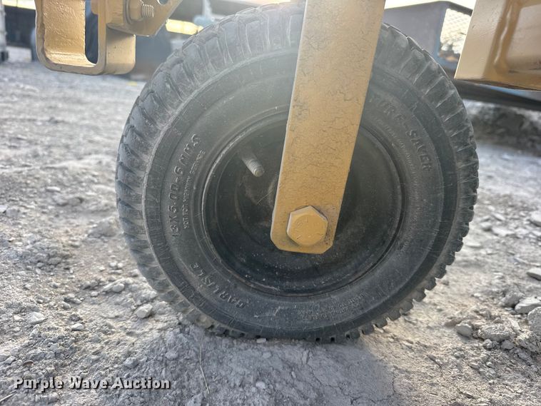 image for item DP5160 2003 Vermeer SC252 stump grinder