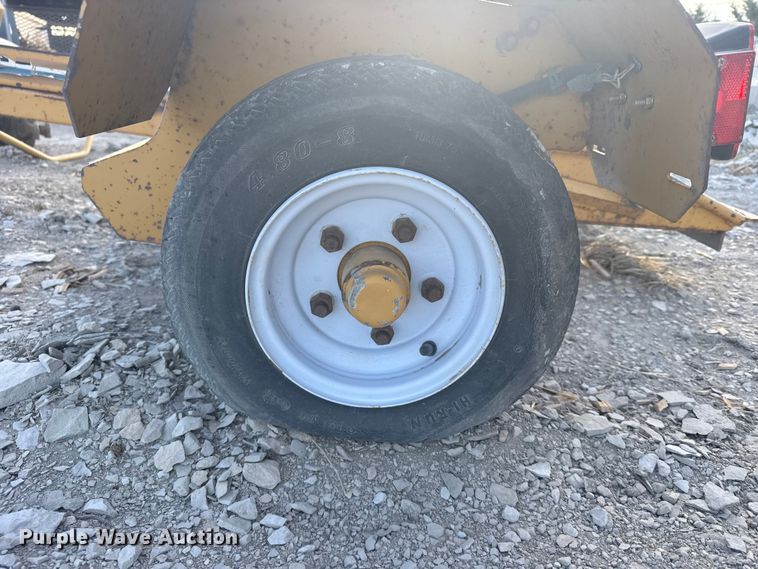 image for item DP5160 2003 Vermeer SC252 stump grinder