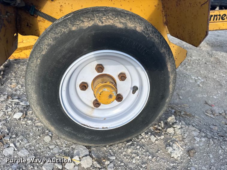 image for item DP5160 2003 Vermeer SC252 stump grinder