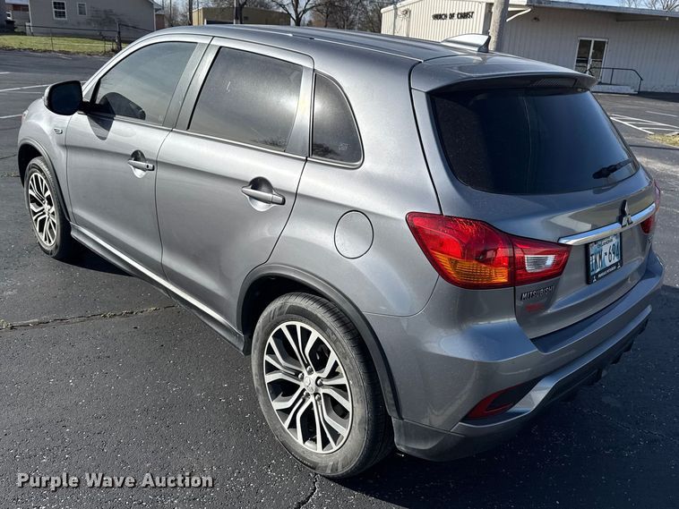 image for item DR0990 2019 Mitsubishi Outlander Sport SUV