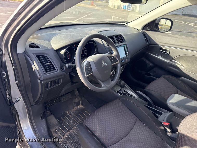 image for item DR0990 2019 Mitsubishi Outlander Sport SUV