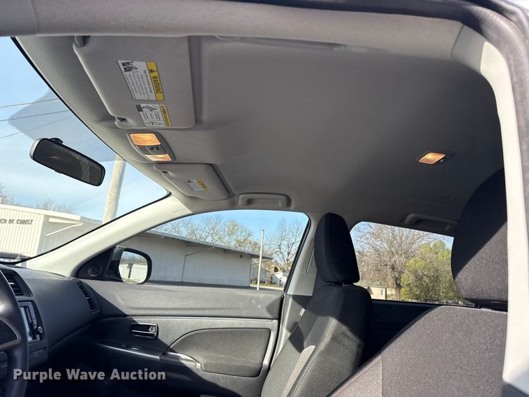 image for item DR0990 2019 Mitsubishi Outlander Sport SUV