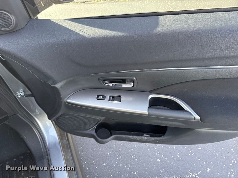 image for item DR0990 2019 Mitsubishi Outlander Sport SUV