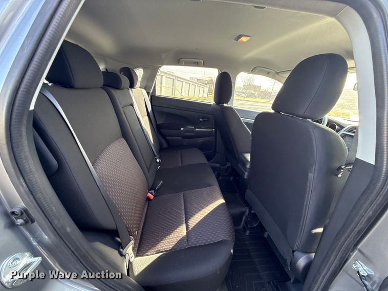 image for item DR0990 2019 Mitsubishi Outlander Sport SUV