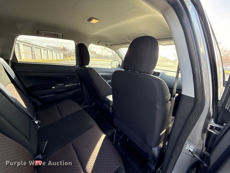 image for item DR0990 2019 Mitsubishi Outlander Sport SUV