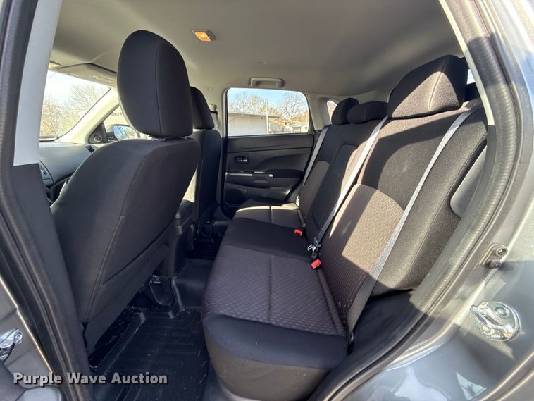 image for item DR0990 2019 Mitsubishi Outlander Sport SUV