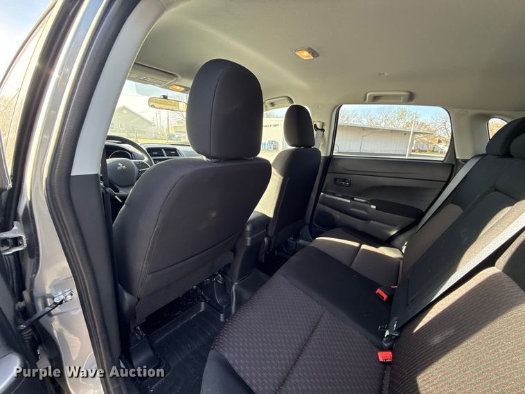 image for item DR0990 2019 Mitsubishi Outlander Sport SUV