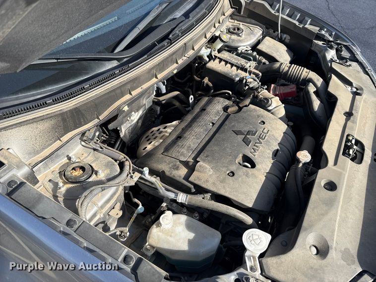 image for item DR0990 2019 Mitsubishi Outlander Sport SUV