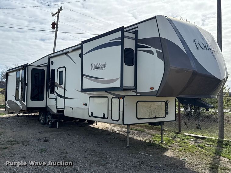 image for item DR0991 2018 Forest River Wildcat 37B camper