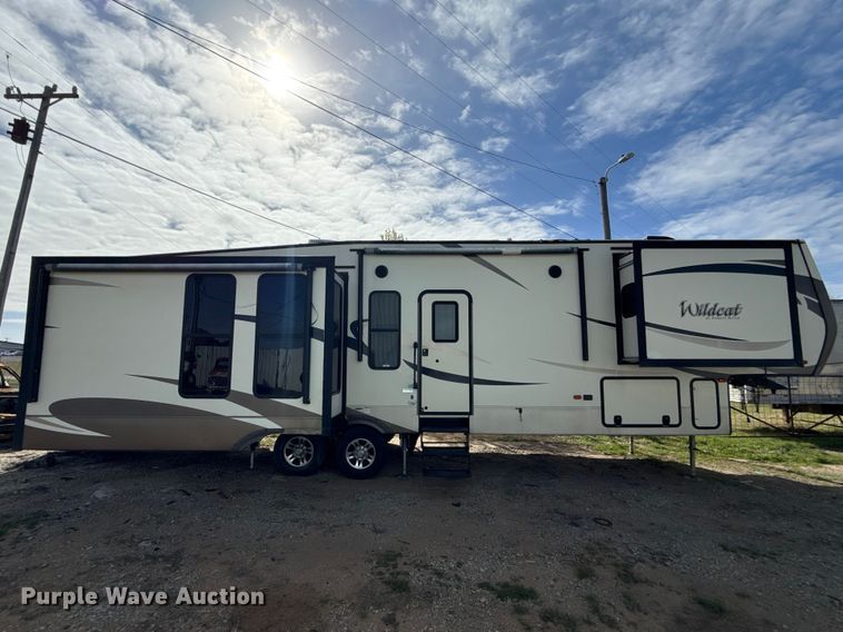 image for item DR0991 2018 Forest River Wildcat 37B camper