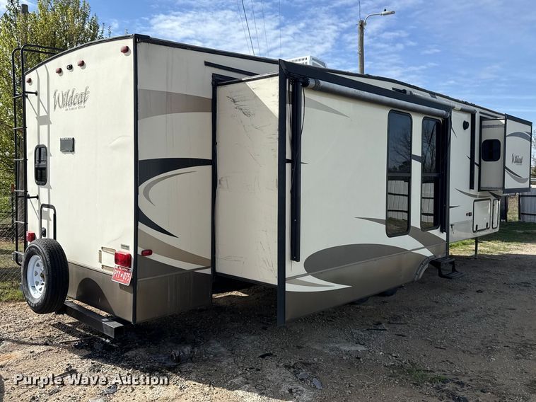 image for item DR0991 2018 Forest River Wildcat 37B camper