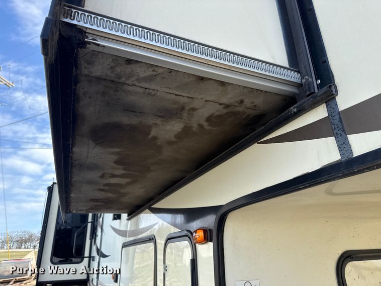 image for item DR0991 2018 Forest River Wildcat 37B camper