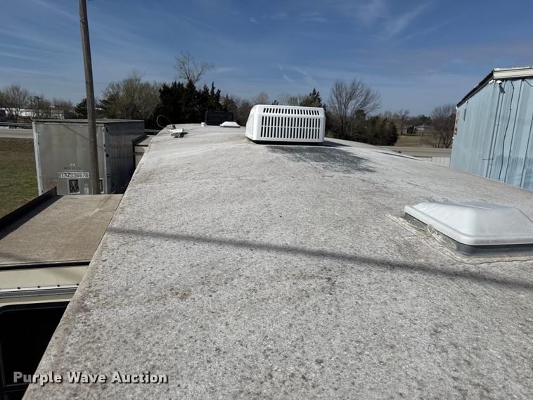 image for item DR0991 2018 Forest River Wildcat 37B camper