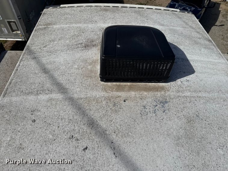 image for item DR0991 2018 Forest River Wildcat 37B camper