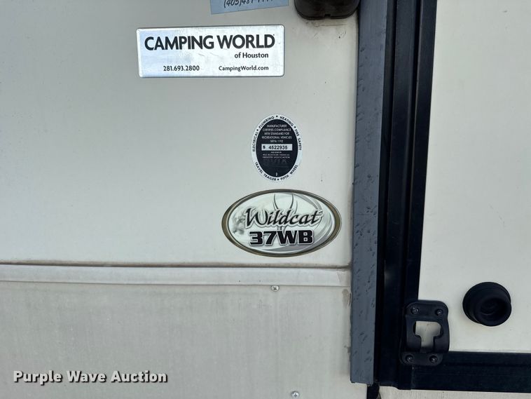 image for item DR0991 2018 Forest River Wildcat 37B camper