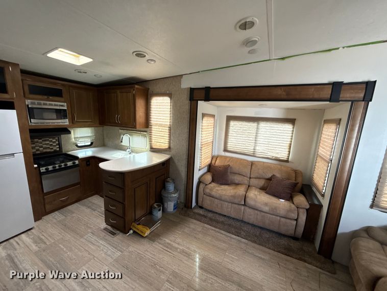 image for item DR0991 2018 Forest River Wildcat 37B camper