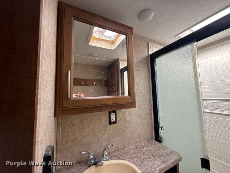 image for item DR0991 2018 Forest River Wildcat 37B camper