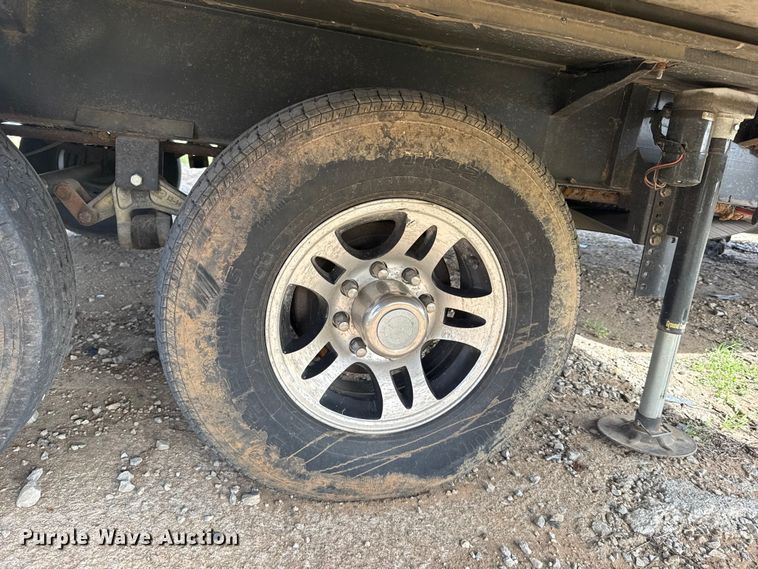 image for item DR0991 2018 Forest River Wildcat 37B camper