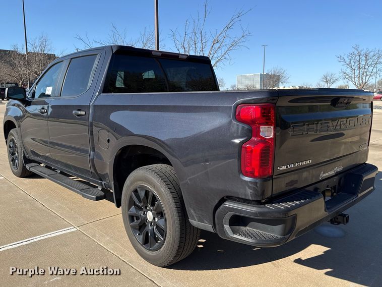 image for item DR1030 2023 Chevrolet Silverado 1500 Crew Cab pickup truck