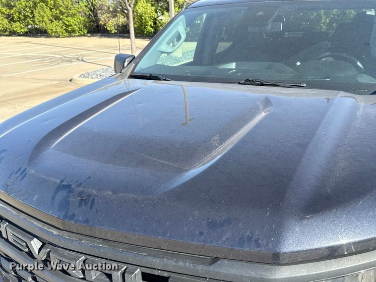 image for item DR1030 2023 Chevrolet Silverado 1500 Crew Cab pickup truck