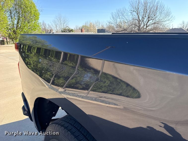 image for item DR1030 2023 Chevrolet Silverado 1500 Crew Cab pickup truck