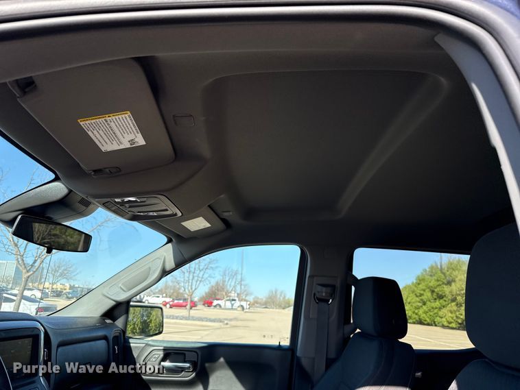 image for item DR1030 2023 Chevrolet Silverado 1500 Crew Cab pickup truck