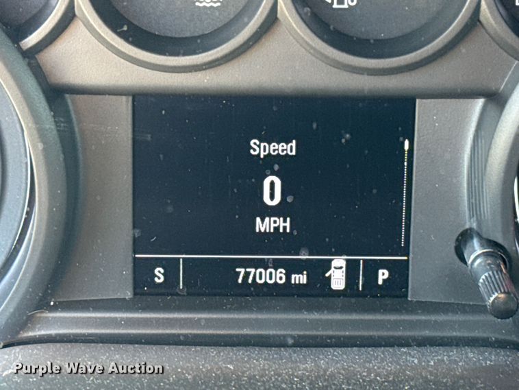 image for item DR1030 2023 Chevrolet Silverado 1500 Crew Cab pickup truck