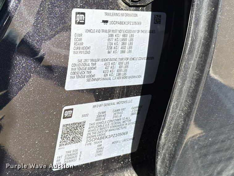 image for item DR1030 2023 Chevrolet Silverado 1500 Crew Cab pickup truck