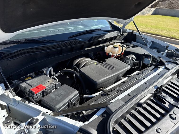 image for item DR1031 2023 Chevrolet Silverado 1500 Crew Cab pickup truck