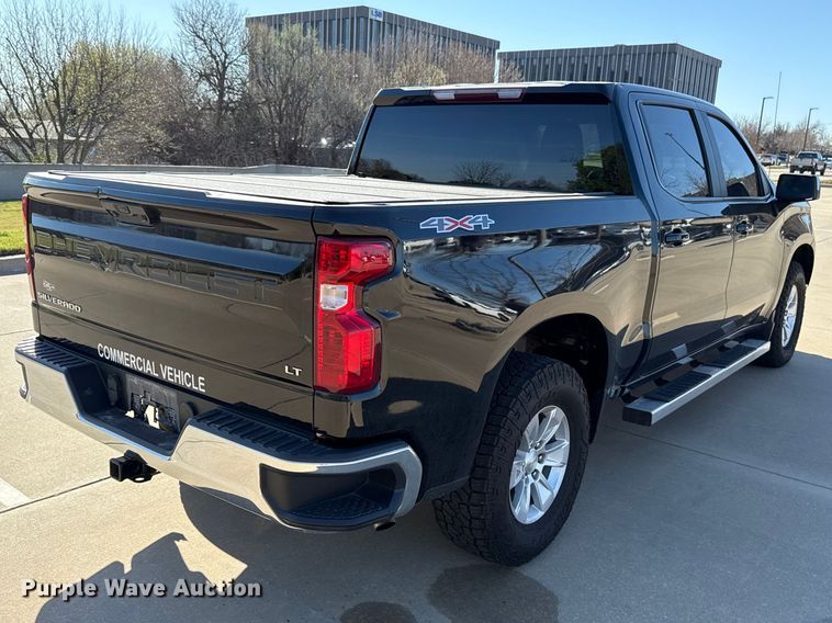 image for item DR1032 2023 Chevrolet Silverado 1500 Crew Cab pickup truck