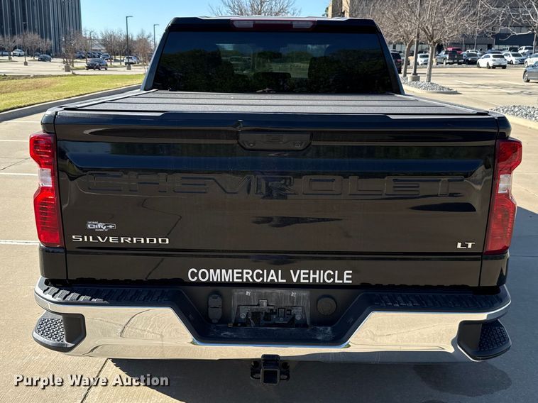 image for item DR1032 2023 Chevrolet Silverado 1500 Crew Cab pickup truck