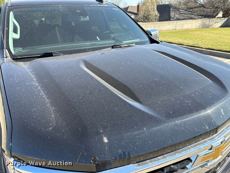 image for item DR1032 2023 Chevrolet Silverado 1500 Crew Cab pickup truck