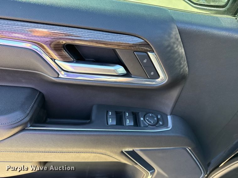 image for item DR1032 2023 Chevrolet Silverado 1500 Crew Cab pickup truck