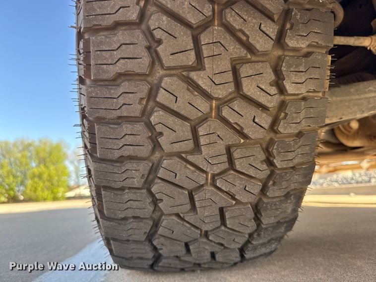 image for item DR1032 2023 Chevrolet Silverado 1500 Crew Cab pickup truck