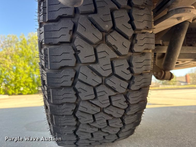 image for item DR1032 2023 Chevrolet Silverado 1500 Crew Cab pickup truck