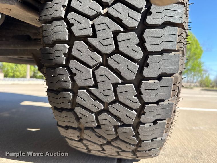 image for item DR1032 2023 Chevrolet Silverado 1500 Crew Cab pickup truck