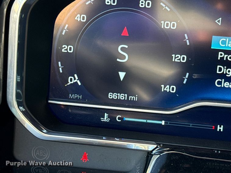 image for item DR1032 2023 Chevrolet Silverado 1500 Crew Cab pickup truck