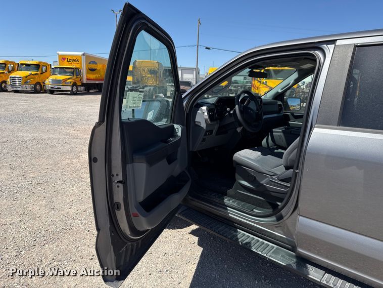 image for item DR1033 2022 Ford F150 Crew Cab pickup truck