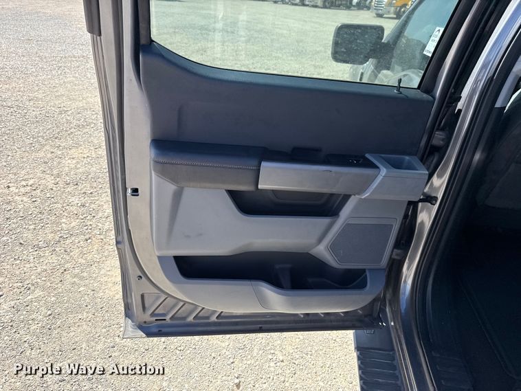 image for item DR1033 2022 Ford F150 Crew Cab pickup truck