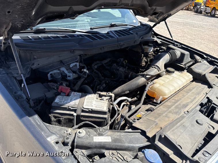 image for item DR1033 2022 Ford F150 Crew Cab pickup truck